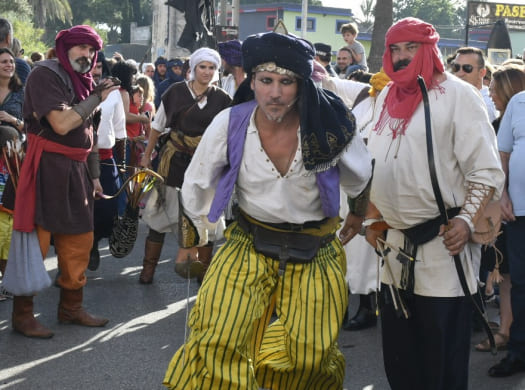 Recreación del asalto del pirata Dragut a la ciudad de Cullera