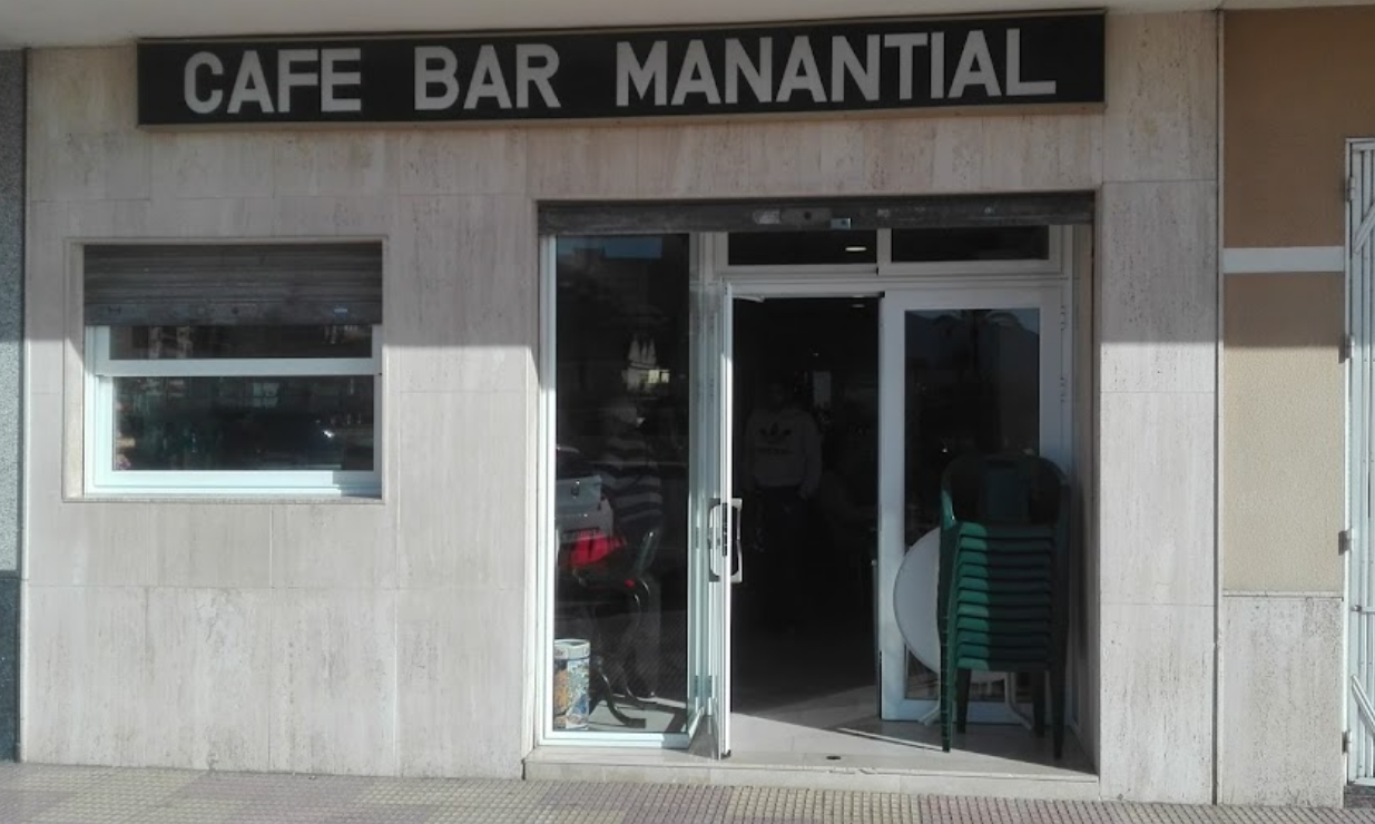 CAFÉ BAR MANANTIAL